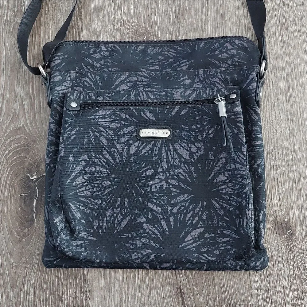 BAGGALLINI GO BAGG in ONYX FLORAL